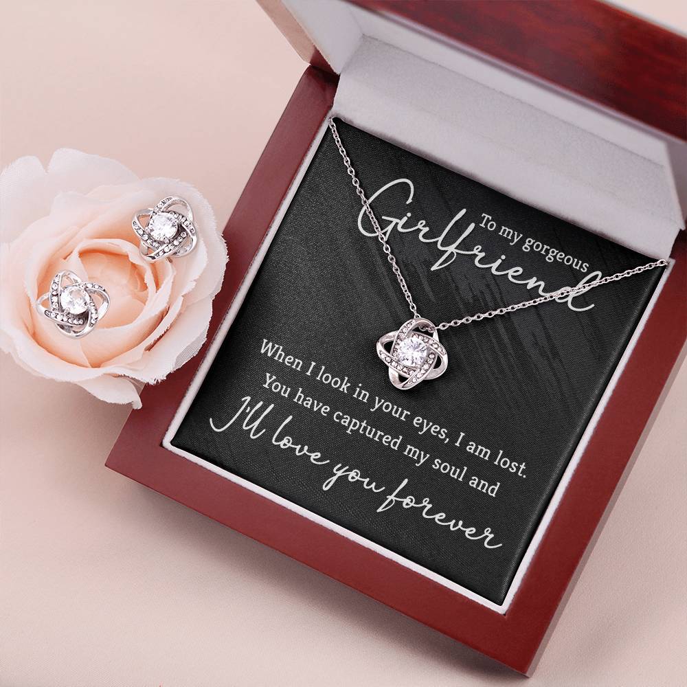 Conjunto de nudo de amor con cuadro de mensaje de novia