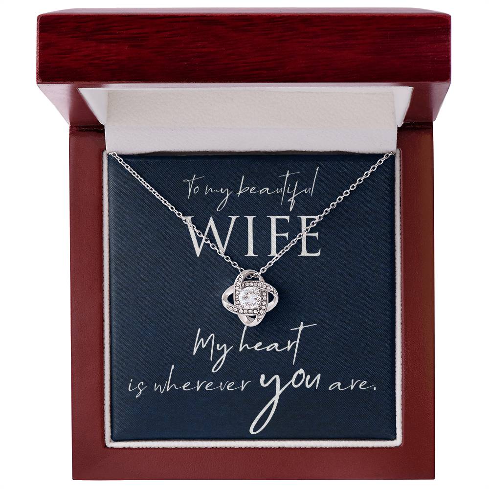 Collar de nudo de amor con cuadro de mensaje para esposa